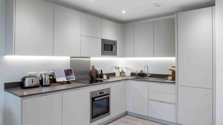 Stylish Furnished Rooms In Barking Centre Exteriör bild